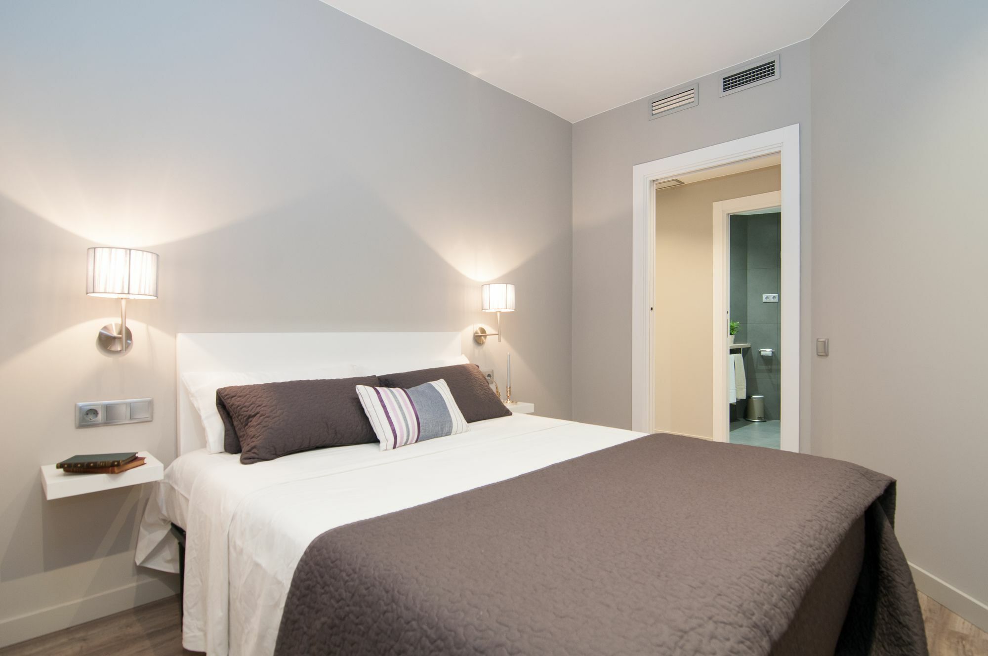 Montaber Apartments - Sagrada Familia Barcelona Zewnętrze zdjęcie